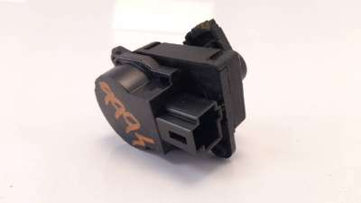 MOTOR APERTURA TRAMPILLAS CLIMATIZADOR FORD FOCUS LIM.  - M.1067179 / AV6N19E616AA