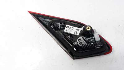 PILOTO TRASERO DERECHO INTERIOR OPEL CORSA E  - M.1082233 / 39012624