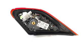 PILOTO TRASERO IZQUIERDO INTERIOR OPEL CORSA E  - M.943907 / 13428451