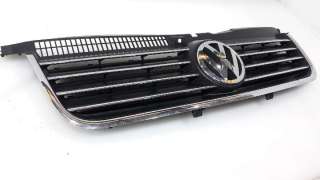 REJILLA DELANTERA VOLKSWAGEN PASSAT BERLINA (3B3) 2000-2004 - 1640438 / 3B0853651K