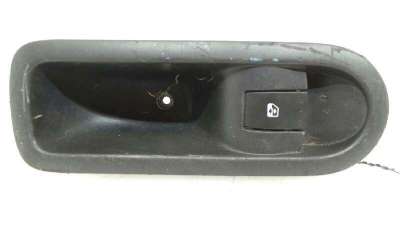 MANDO ELEVALUNAS TRASERO IZQUIERDO RENAULT MEGANE II BERLINA 5P 2004- - 863503 / 156015540