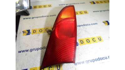 PILOTO TRASERO DERECHO FORD FOCUS BERLINA (CAK) 2001-2004 - 558606 / 1214226