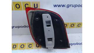 PILOTO TRASERO DERECHO FORD FIESTA BERL./COURIER - - 563887 / 7070864