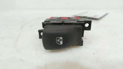 MANDO ELEVALUNAS TRASERO IZQUIERDO RENAULT LAGUNA (B56) 1998-2000 - 868208 / 7700417485B