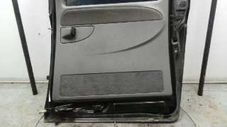 PUERTA TRASERA DERECHA CHRYSLER VOYAGER (RG) - - 888738 / 04717632AM