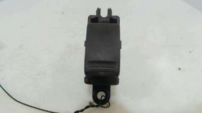 MANDO ELEVALUNAS TRASERO IZQUIERDO NISSAN ALMERA (N16/E) 2002-2004 - 931898 / 4Z02Z