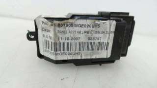 MANDO ELEVALUNAS TRASERO IZQUIERDO HONDA CIVIC 5 PUERTAS (FK) 2005-2012 - 1069126 / 35770SMGE02