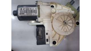 ELEVALUNAS TRASERO DERECHO RENAULT LAGUNA III BERLINA - - 1467835 / 827000001R