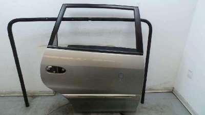 PUERTA TRASERA DERECHA KIA CARENS (RS) 2002-2006 - 1053240 / 0K2JA72020