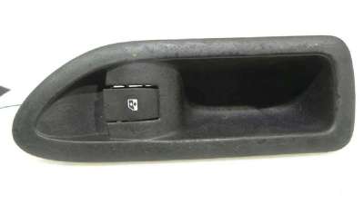 MANDO ELEVALUNAS TRASERO IZQUIERDO RENAULT LAGUNA II GRANDTOUR (KG0) 2001-2002 - 867224 / 8200016013