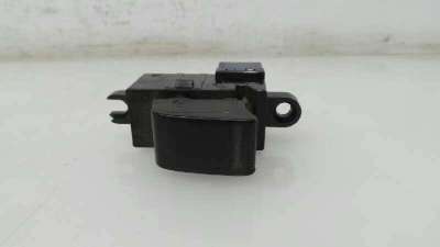 MANDO ELEVALUNAS TRASERO DERECHO NISSAN PRIMERA BERLINA (P12) 2001-2007 - 980447 / 25411AV600