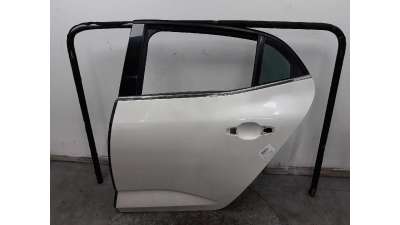 PUERTA TRASERA IZQUIERDA RENAULT MEGANE IV BERLINA 5P 2015-2020 - 1270730 / 821015121R