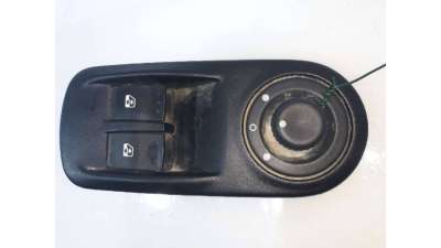 MANDO ELEVALUNAS DELANTERO IZQUIERDO NISSAN INTERSTAR (X70) 2006-2010 - 1361468 / 8200206602