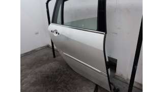 PUERTA TRASERA DERECHA RENAULT LAGUNA III BERLINA - - 1428381 / 821000023R