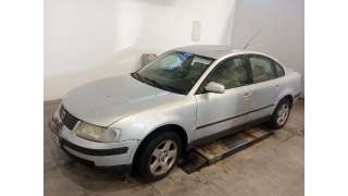 VOLKSWAGEN PASSAT BERLINA (3B2) 1998-2000 Comfortline Berlina sedan 116 Diesel  - 23143