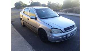 opel astra g berlina 1998-2004 del año 2001