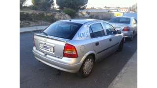 opel astra g berlina 1998-2004 del año 2001