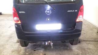 opel agila 2000-2003 del año 2001