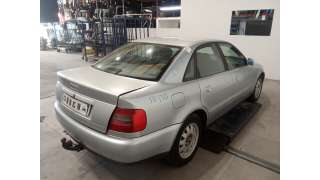 audi a4 berlina (b5) 1999-2000 del año 2002