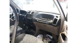 nissan terrano/terrano.ii (r20) 1993-2007 del año 2003