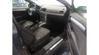 opel astra gtc 2004-2008 del año 2006