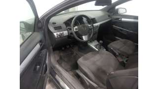 opel astra gtc 2004-2008 del año 2006