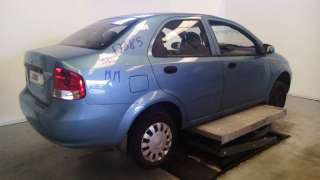 daewoo kalos 2002-2004 del año 2004