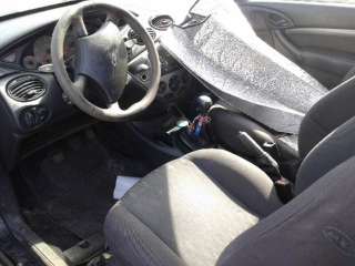 ford focus berlina (cak) 1998-2004 del año 2002