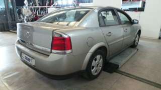 opel vectra c berlina 2005-2008 del año 2004