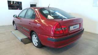 mitsubishi carisma berlina 4 (da0) 1999-2000 del año 2000