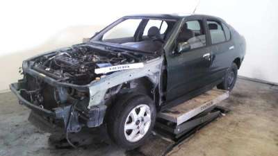 nissan primera berlina (p11) 1999-2002 del año 2000