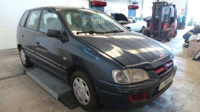 mitsubishi space star (dg0) 1998-2005 del año 2001