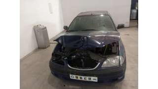 toyota avensis berlina (t 22) 1997-2003 del año 2000