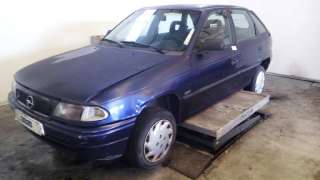 opel astra f berlina 1991-1998 del año 1996