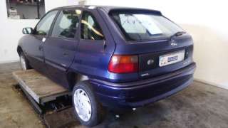 opel astra f berlina 1991-1998 del año 1996