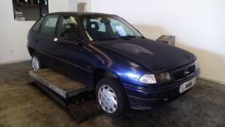 opel astra f berlina 1991-1998 del año 1996