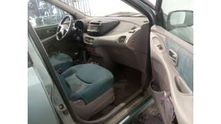 nissan almera tino (v10m) 2000-2006 del año 2001