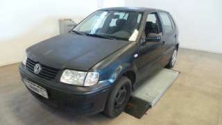 volkswagen polo berlina (6n2) 1999-2002 del año 2001
