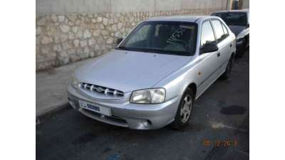 hyundai accent (lc) 1999-2010 del año 2001
