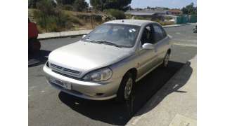 kia rio 2000-2005 del año 2001