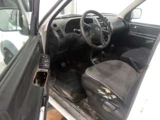 nissan terrano/terrano.ii (r20) 1993-2007 del año 2005