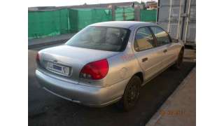 ford mondeo berlina (gd) 1996-2001 del año 2000