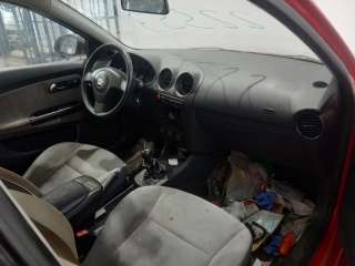 seat ibiza (6l1) 2001-2009 del año 2004
