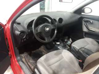 seat ibiza (6l1) 2001-2009 del año 2004