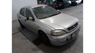 opel astra g berlina 1998-2004 del año 2000