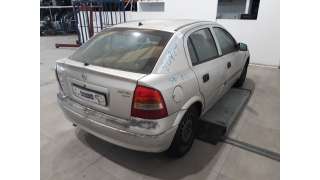 opel astra g berlina 1998-2004 del año 2000