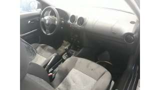 seat ibiza (6l1) 2001-2009 del año 2003