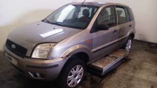 ford fusion (cbk) 2002-2013 del año 2004