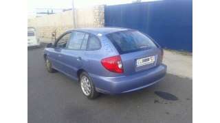 kia rio 2000-2005 del año 2004