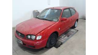 toyota corolla (e11) 1997-2000 del año 2000